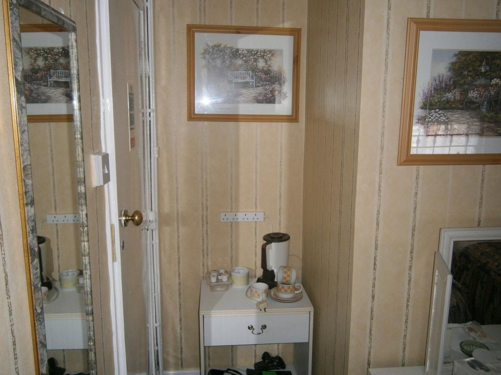 Guesthouse The Royale Hotel 블랙풀 외부 사진